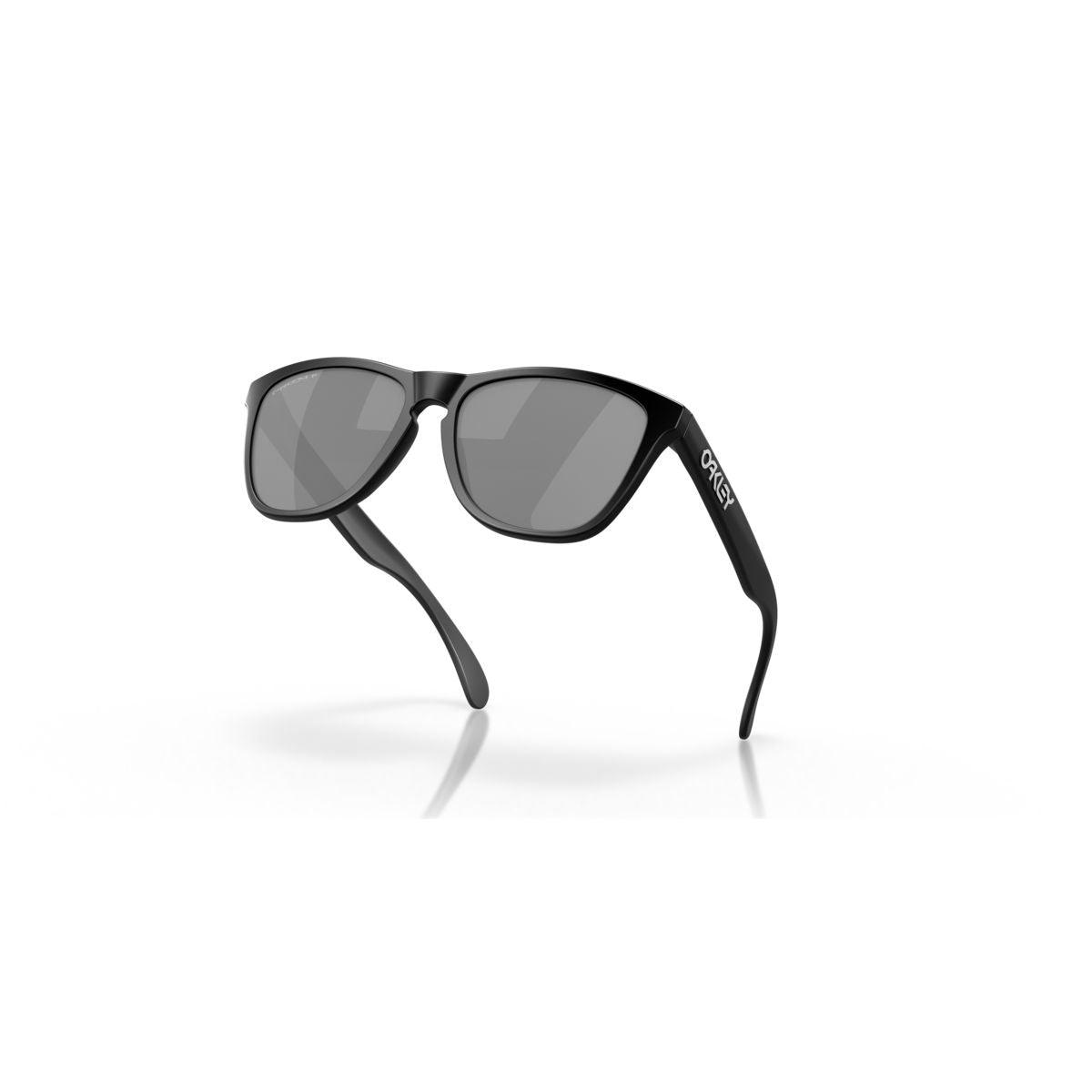 Oakley Frogskins (Low Bridge Fit) Matte Black/Prizm Black Polarized 0OO9245-924587