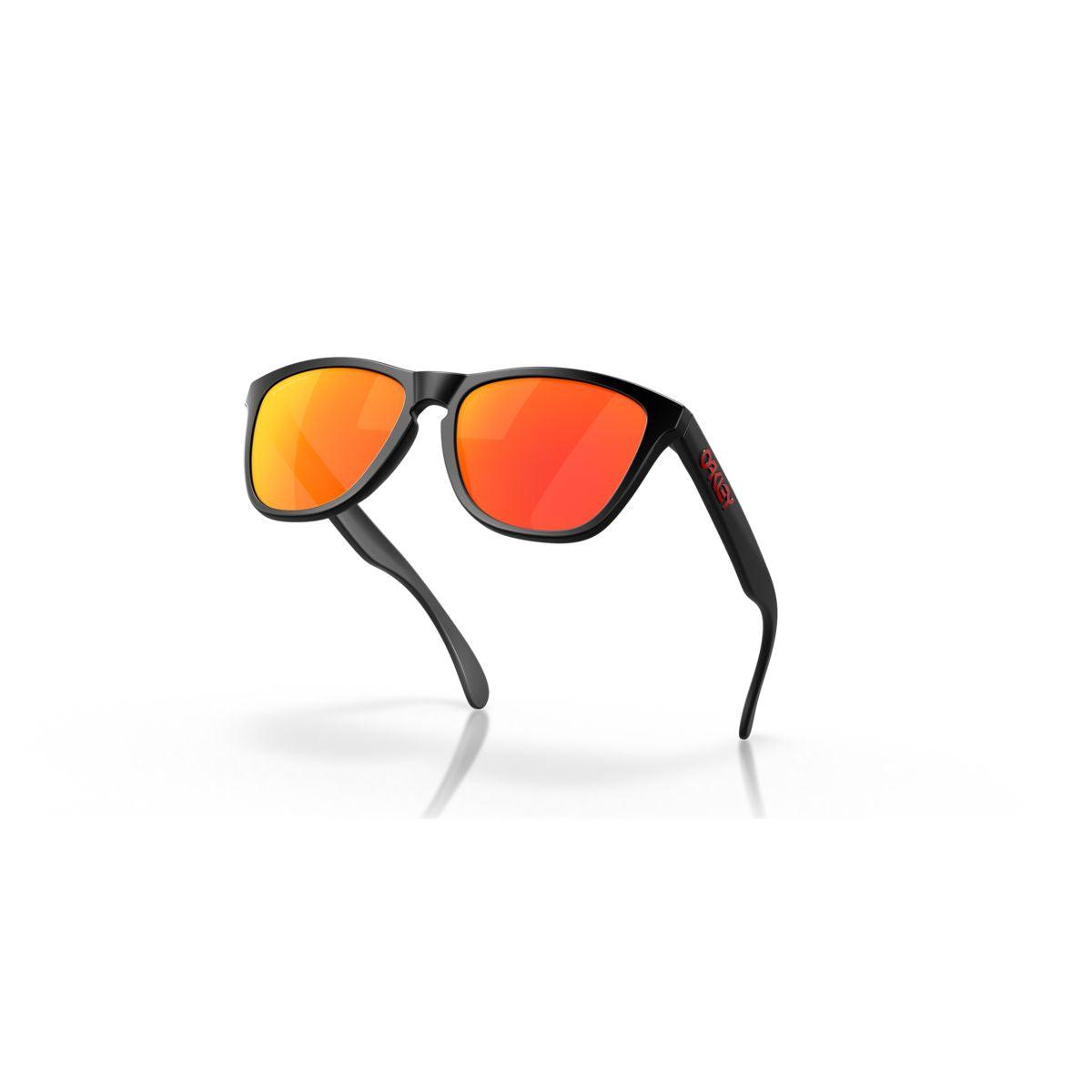 Oakley Frogskins (Low Bridge Fit) Matte Black/Prizm Ruby 0OO9245-924563