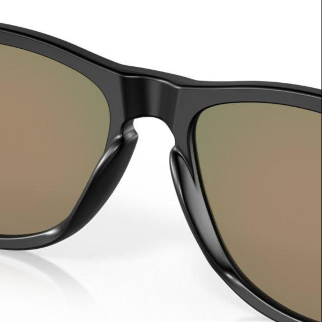 Oakley Frogskins (Low Bridge Fit) Matte Black/Prizm Ruby 0OO9245-924563